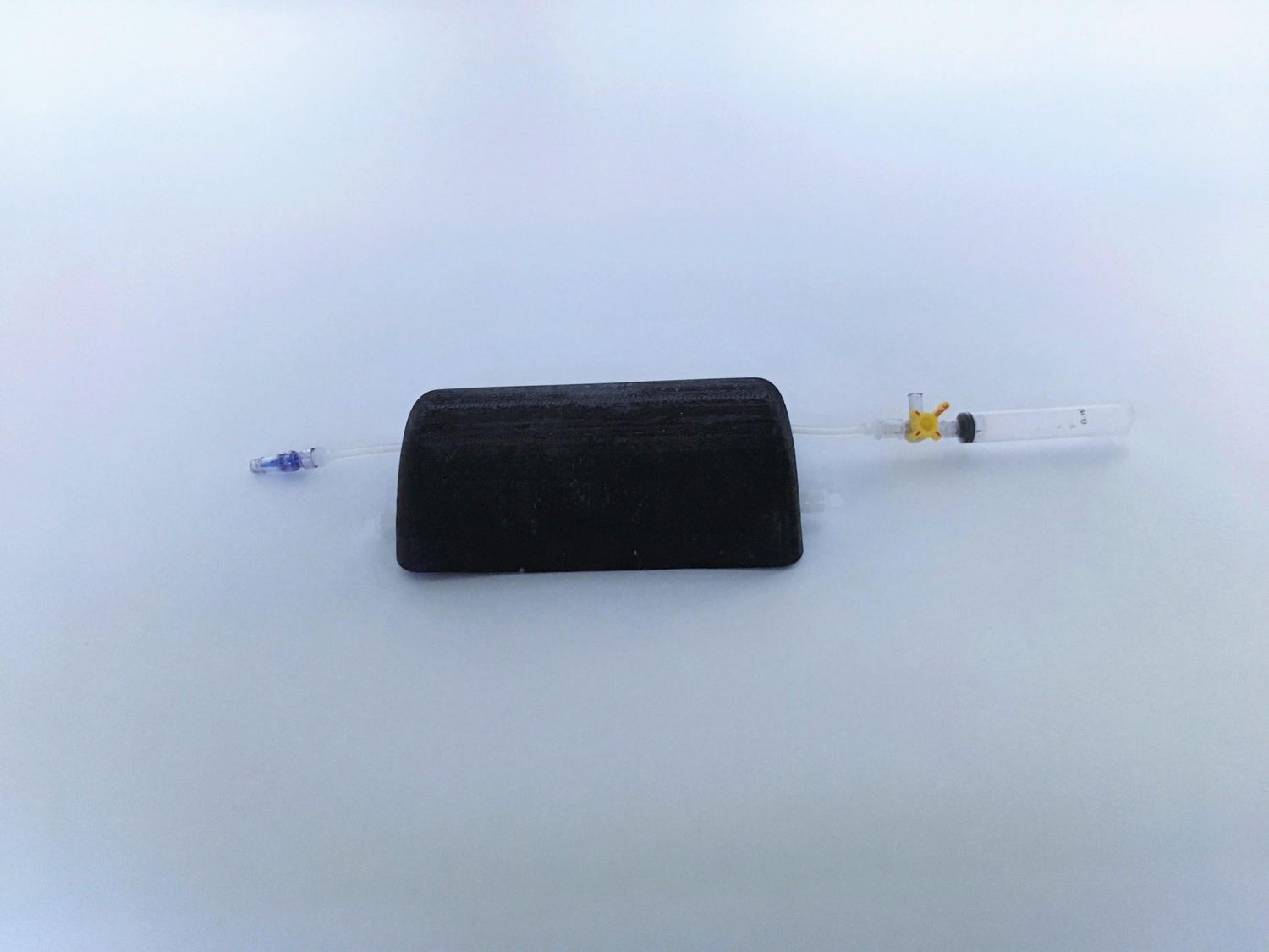 Silicone-shelled ultrasound phantom