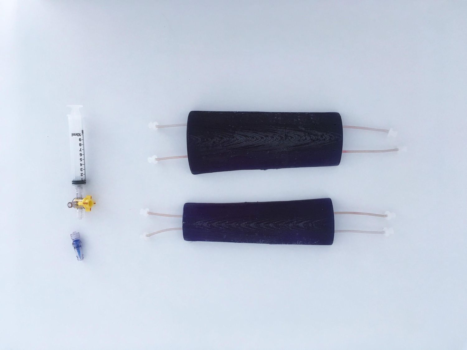 Silicone-shelled ultrasound phantom